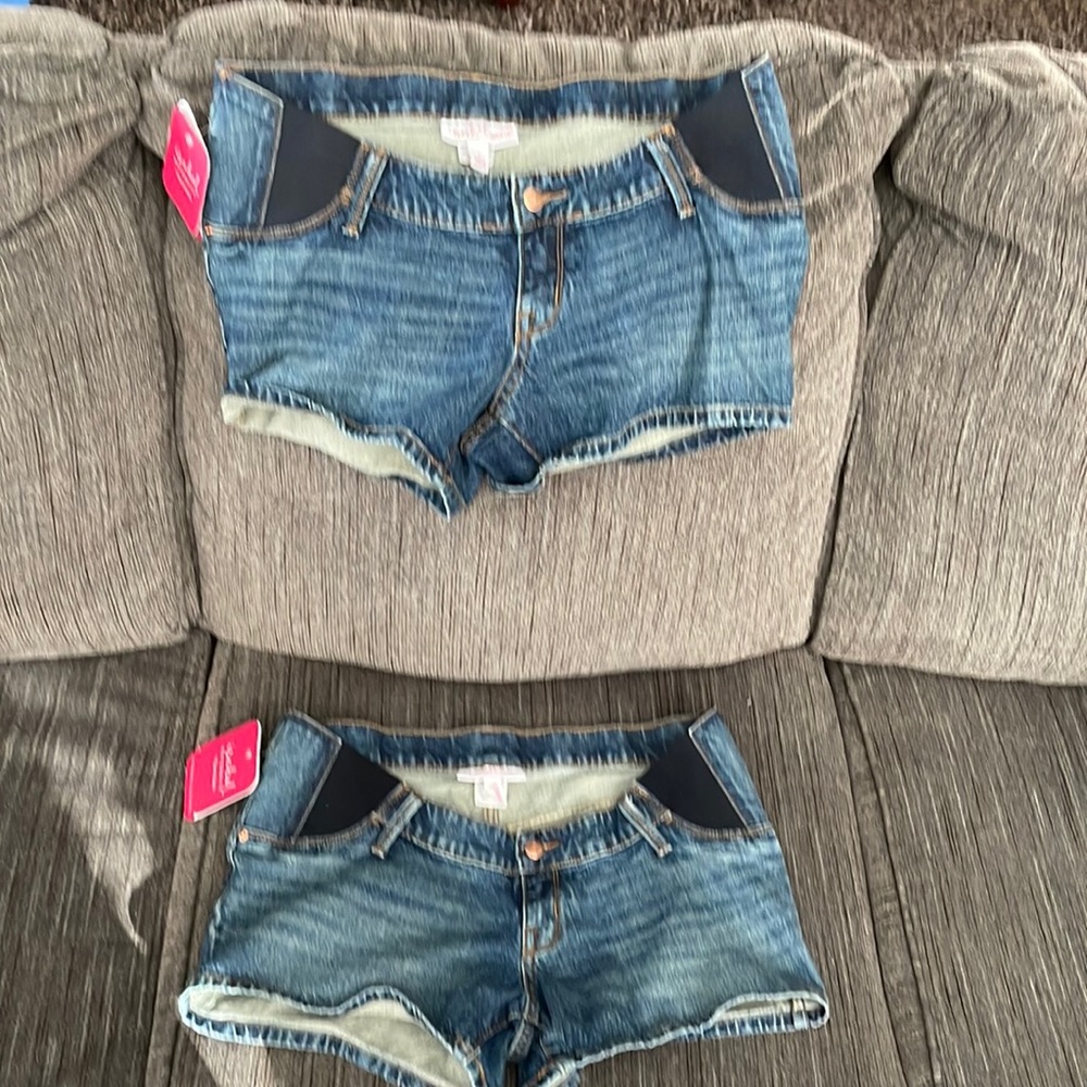 - 2 pair of size  4 maternity low rise shorts
